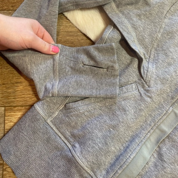 Lululemon original Scuba Full-Zip Hoodie - Picture 4 of 6